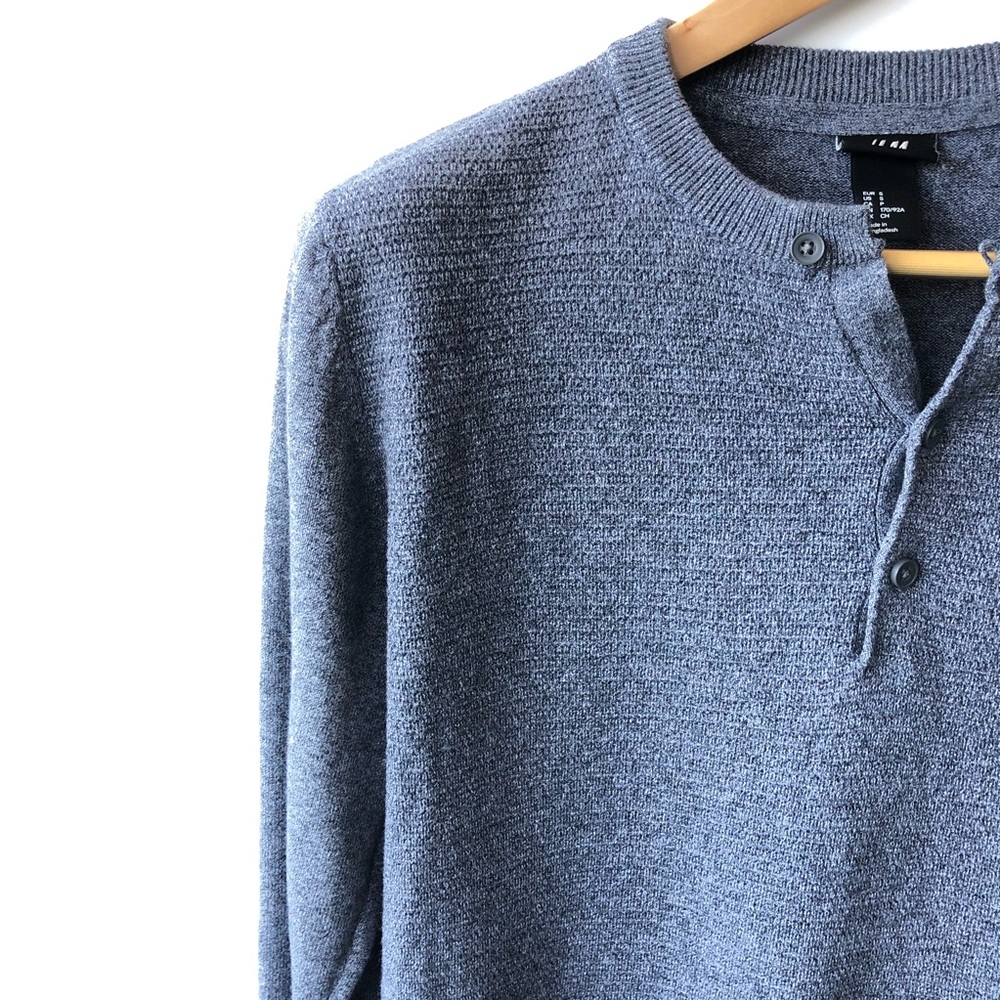 H&M Button Up Long Sleeve - Picture 13 of 13